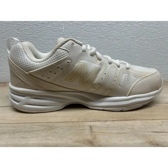 2016 New Balance 409 Mens White &amp; Light  Yellow Accents Athletic Sneakers Size 7