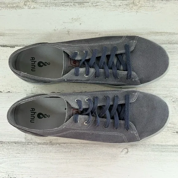 Ahnu Men’s Stockton Lace Up Low Top Sneakers Size 11.5 In Gray/Navy Laces