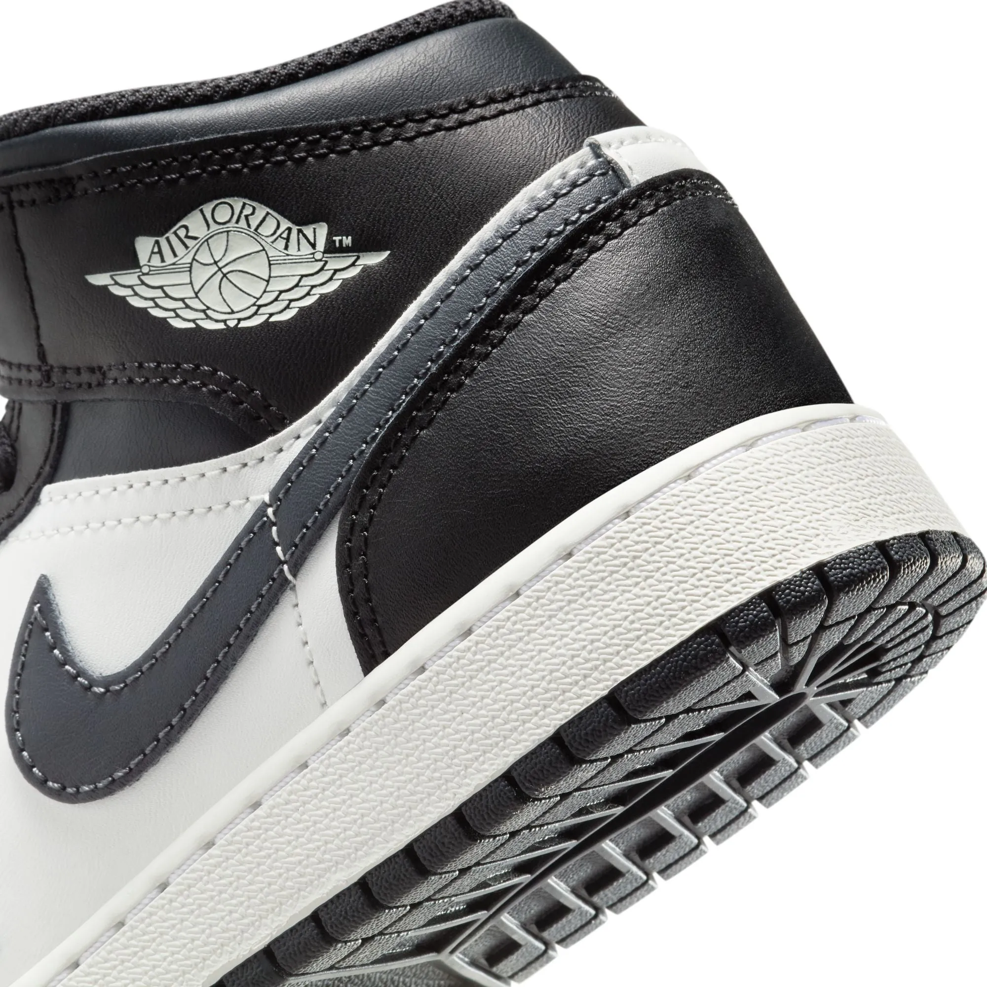 Air Jordan 1 Kids Mid Shoes