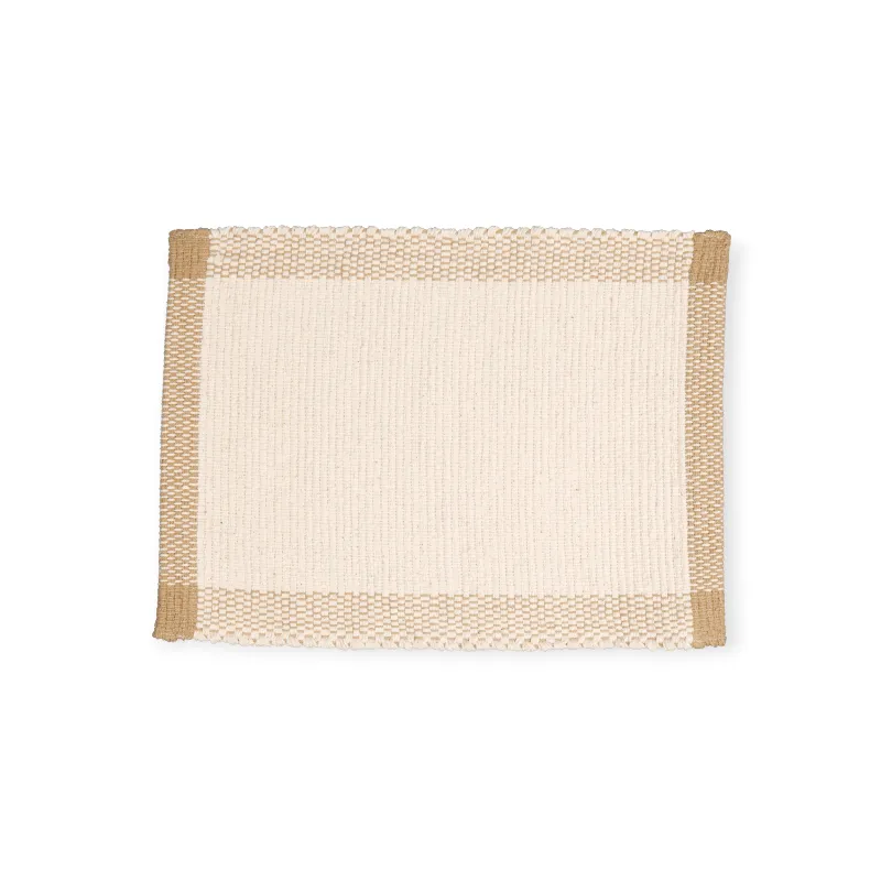 Amelia Jackson Placemat and Runners in Pebble Weave Natural with Jute Border SPM005