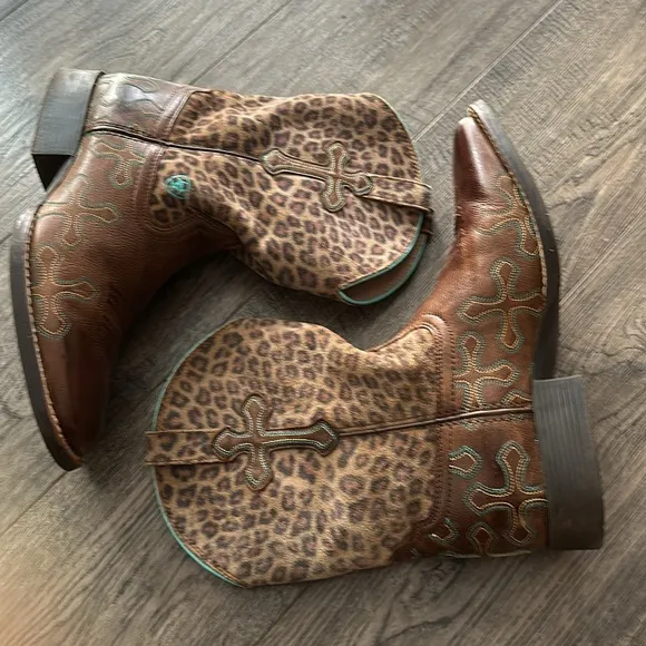 Ariat Children Girls Cheetah Cowboy Boots Sz 5