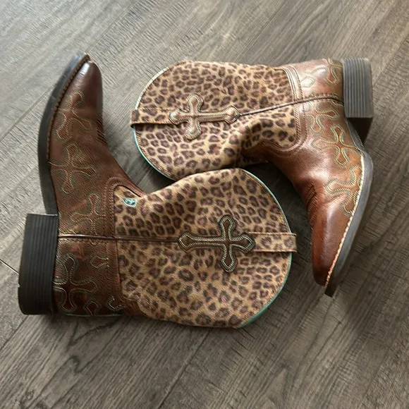 Ariat Children Girls Cheetah Cowboy Boots Sz 5