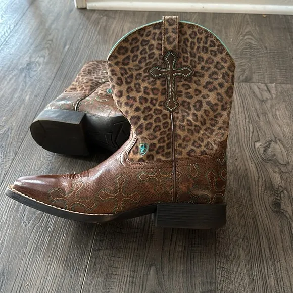 Ariat Children Girls Cheetah Cowboy Boots Sz 5