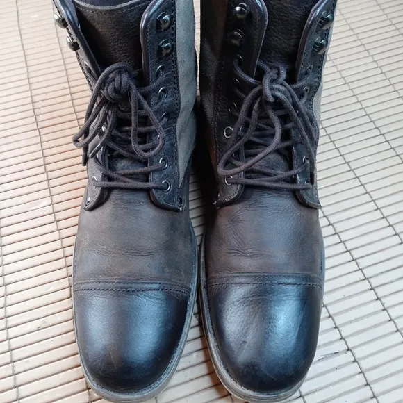 Aston Grey Collection &quot;Bowers&quot; Genuine Brown Leather and suede Cap toe side zip