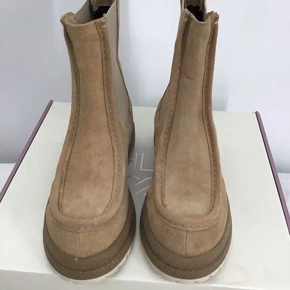 CALIA SAMIE Moc Toe Pull-On Style Suede Leather Boots NWT Tan Winter Size 7