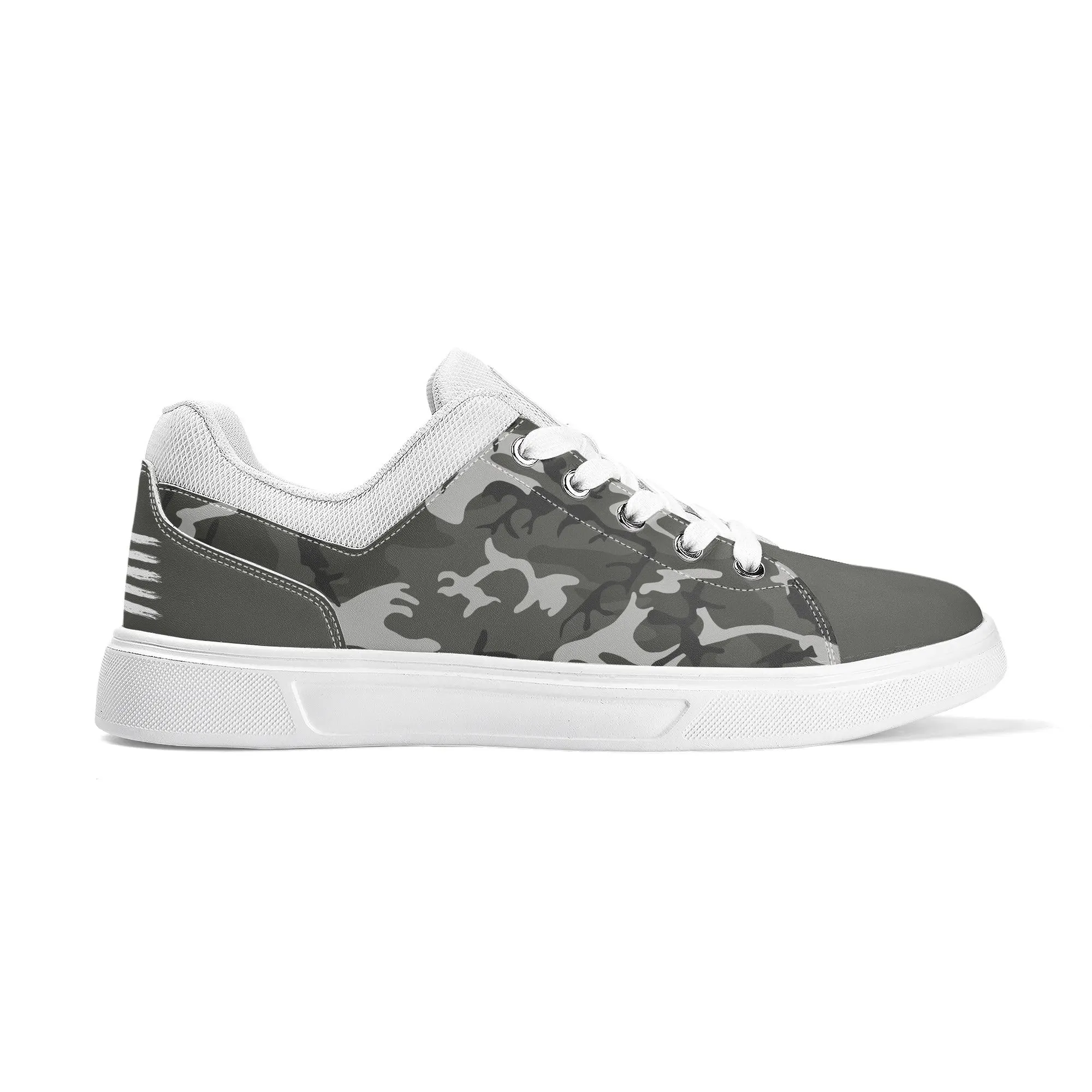 Camouflage PU Leather Low Top Skateboard Shoes with Flag Graphic