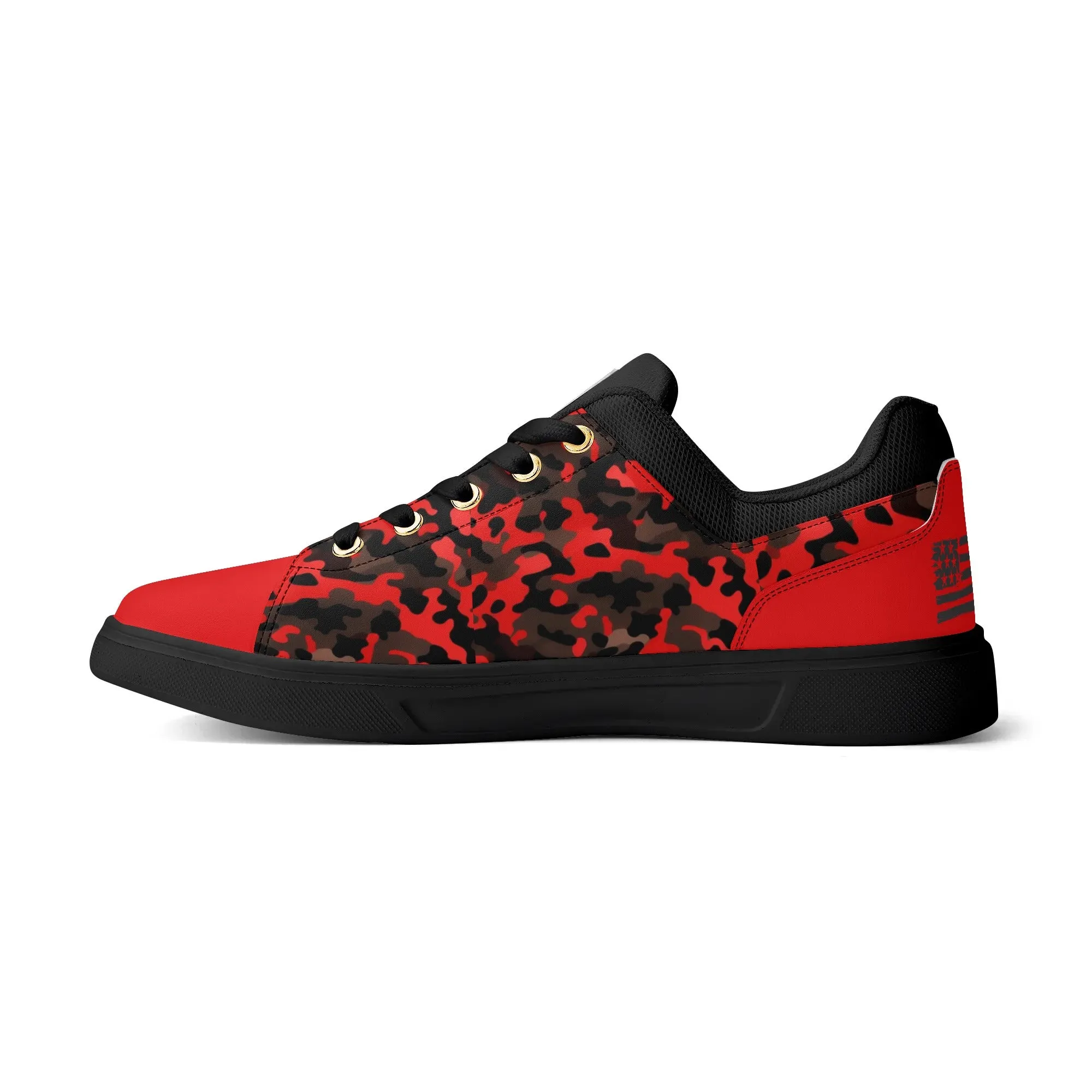 Camouflage PU Leather Low Top Skateboard Shoes with Flag Graphic