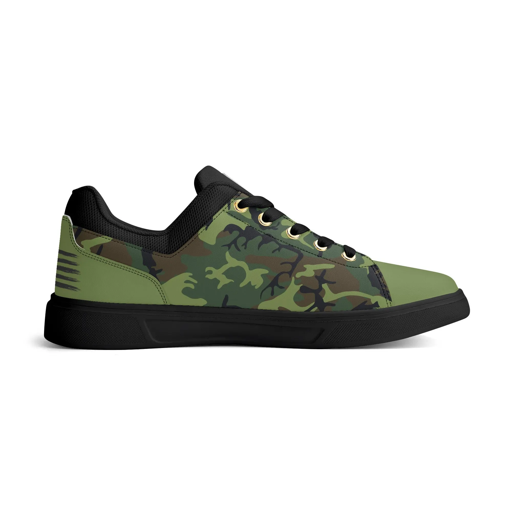 Camouflage PU Leather Low Top Skateboard Shoes with Flag Graphic