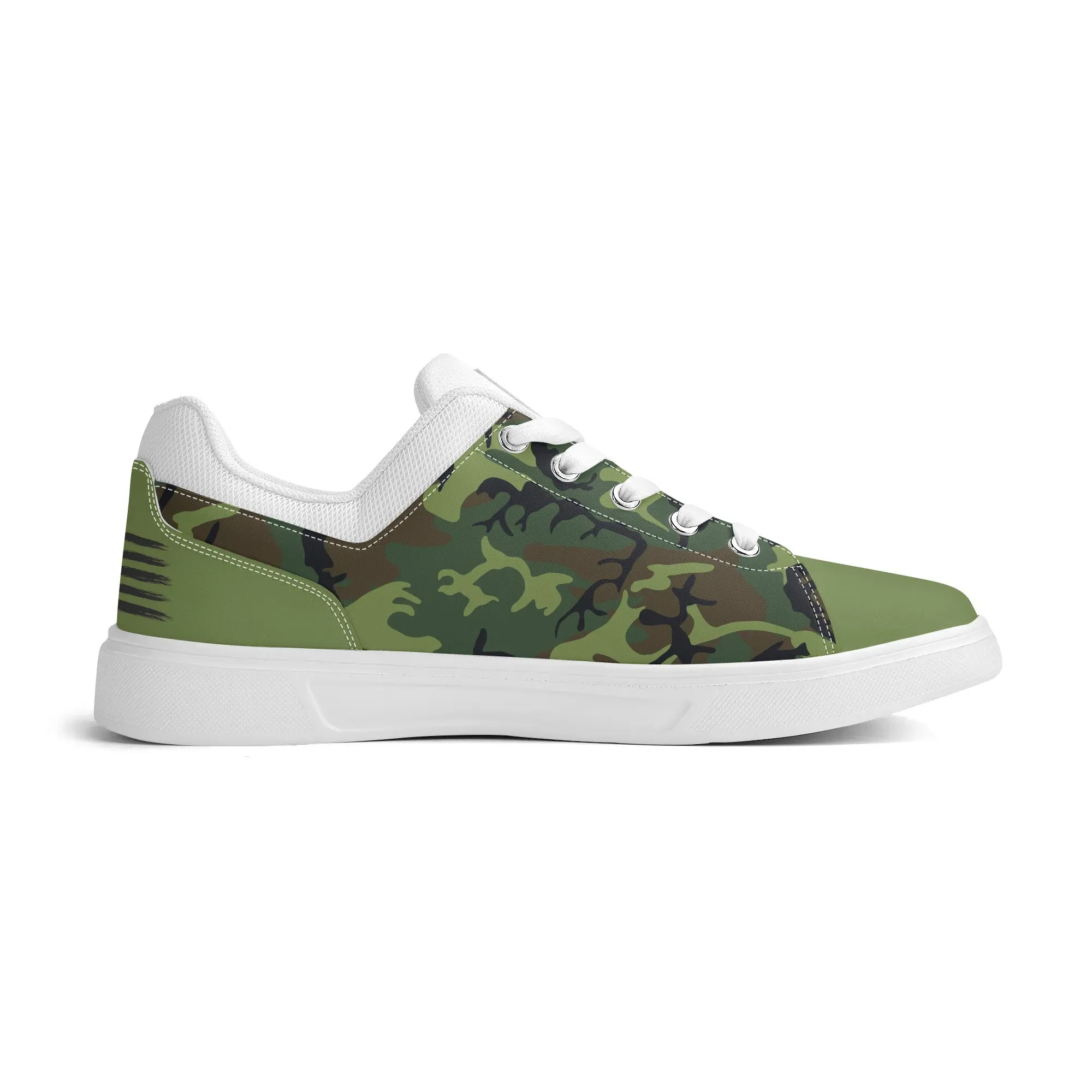 Camouflage PU Leather Low Top Skateboard Shoes with Flag Graphic