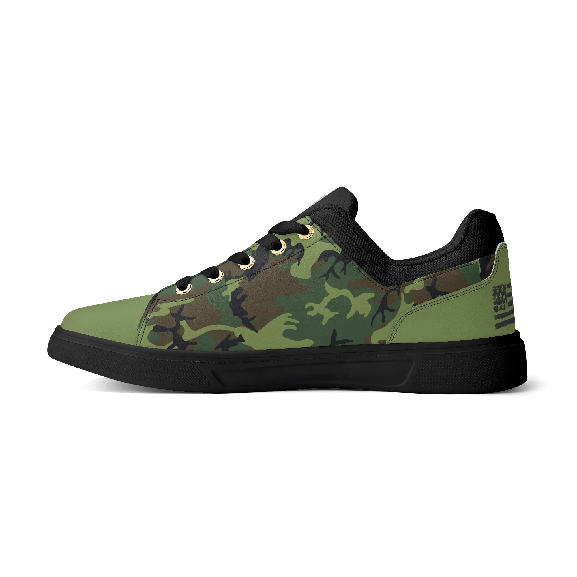 Camouflage PU Leather Low Top Skateboard Shoes with Flag Graphic
