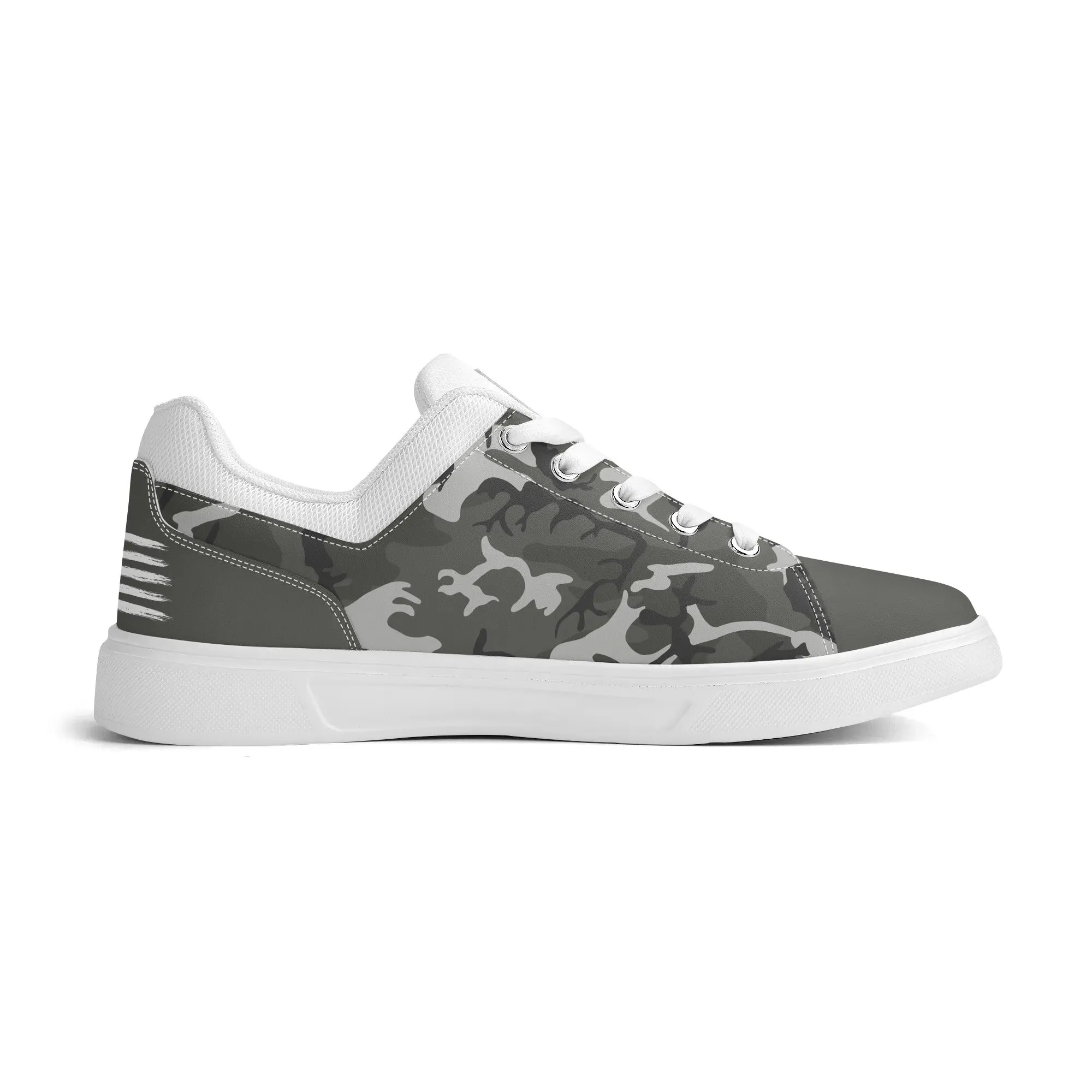 Camouflage PU Leather Low Top Skateboard Shoes with Flag Graphic