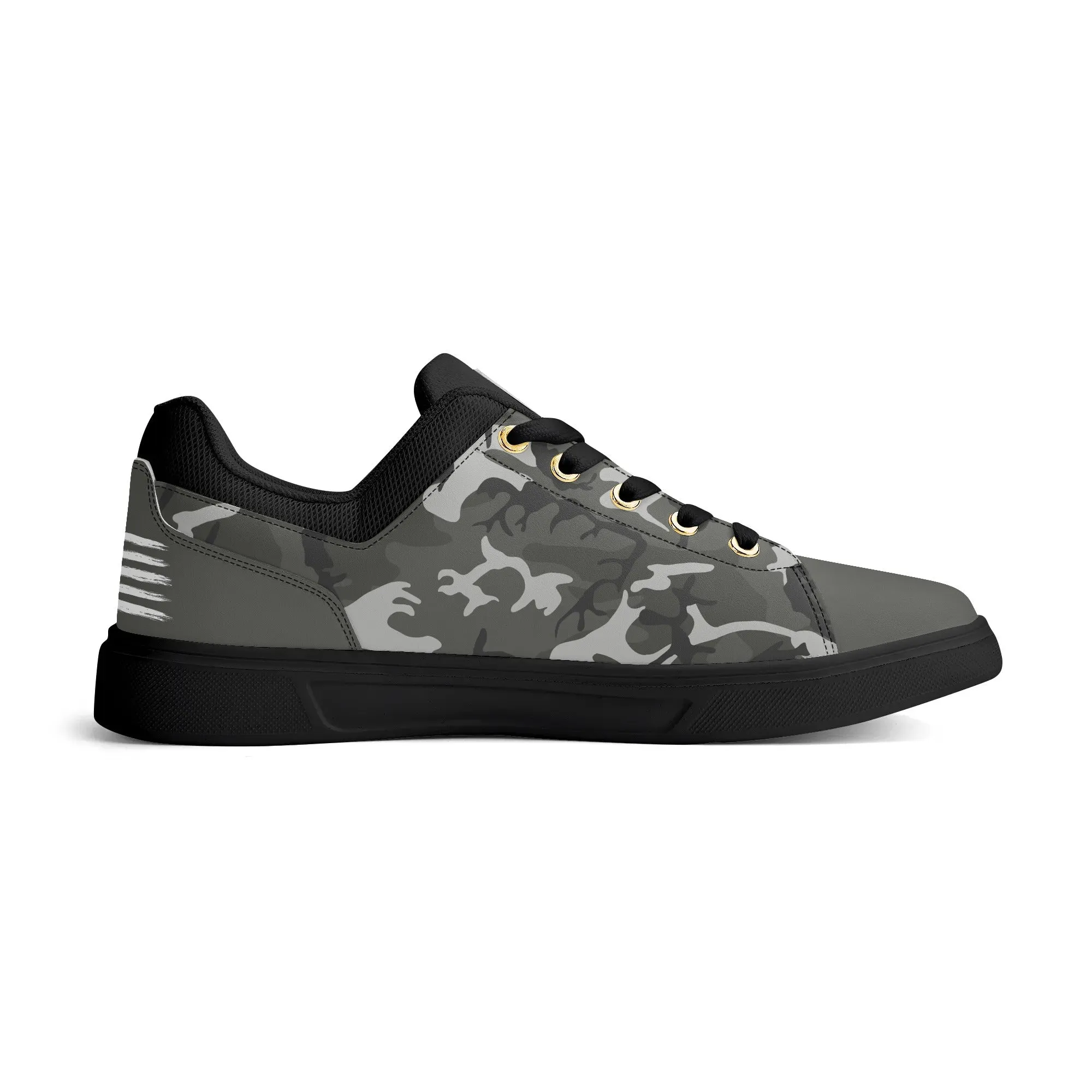 Camouflage PU Leather Low Top Skateboard Shoes with Flag Graphic