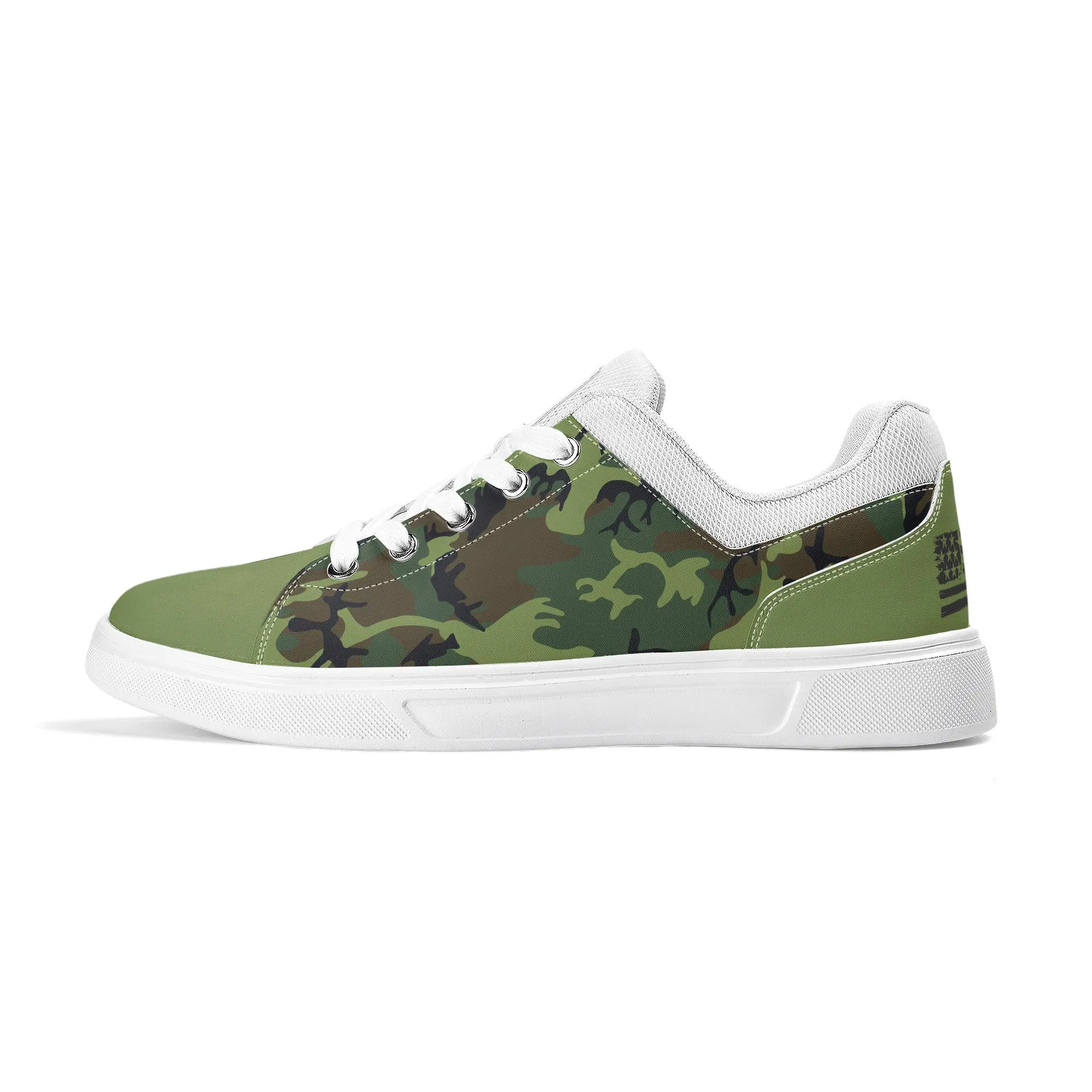 Camouflage PU Leather Low Top Skateboard Shoes with Flag Graphic