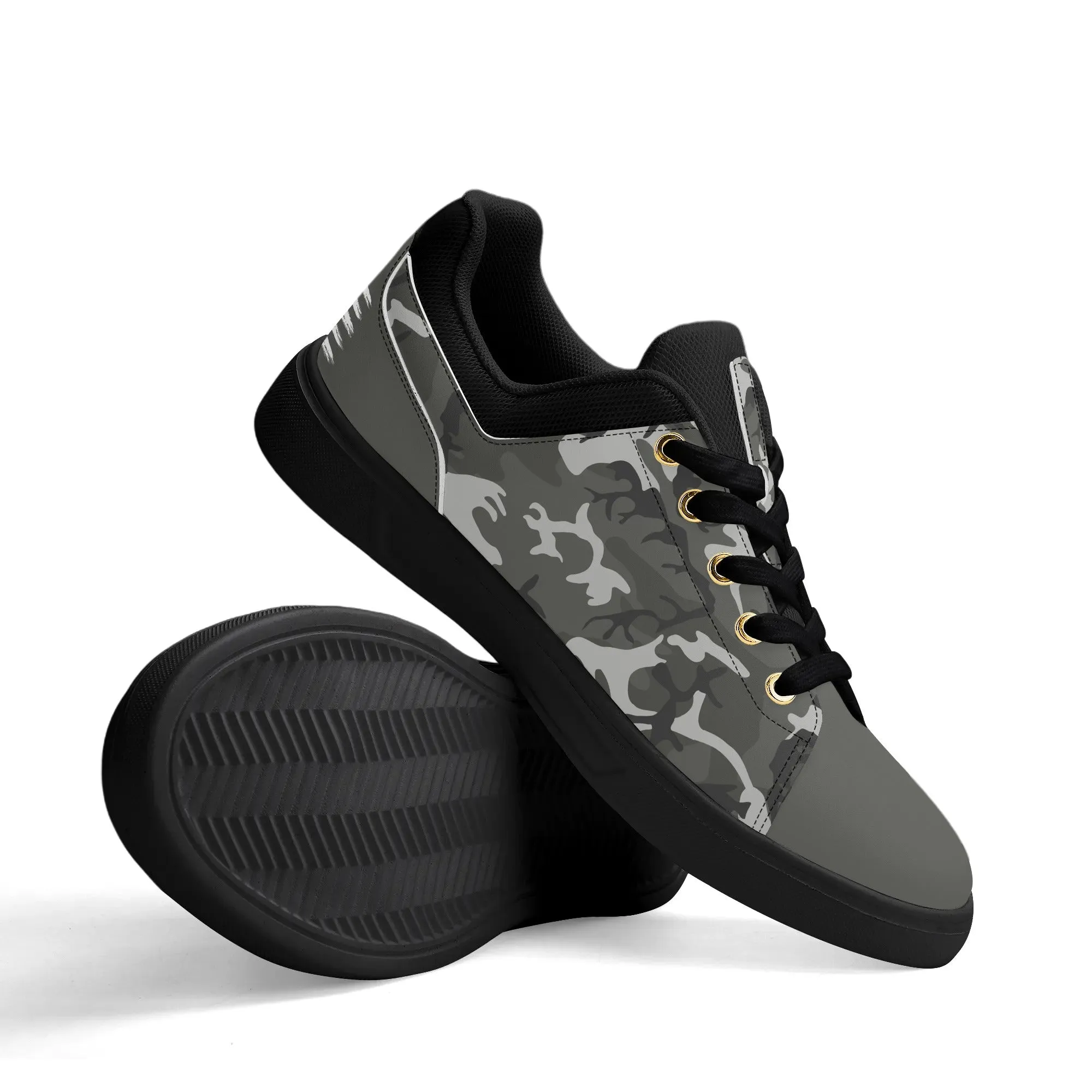 Camouflage PU Leather Low Top Skateboard Shoes with Flag Graphic
