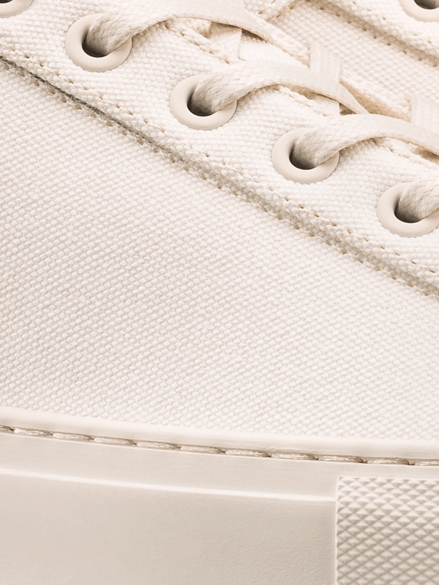 Capri in Oat Canvas
