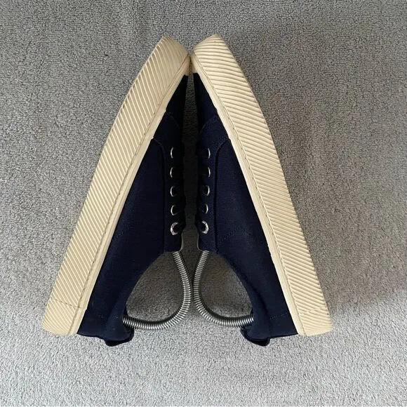 Cariuma Womens 8 OCA Low Top Canvas Sneaker Shoes 100103U02W Navy Blue