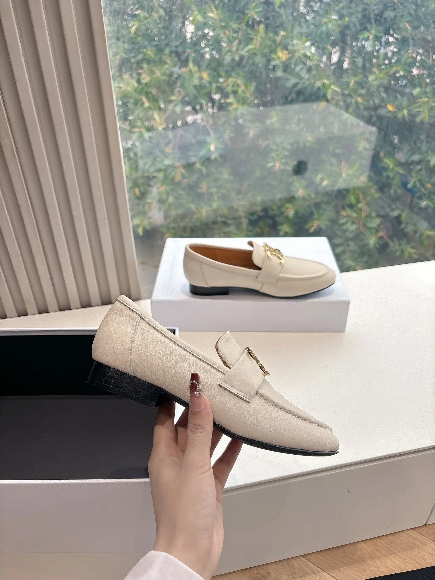 CELINE Buckle Triomphe Loafers White Leather 285957