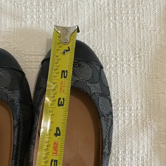 COACH - gray black Chelsea signature ballet flat - EUC
