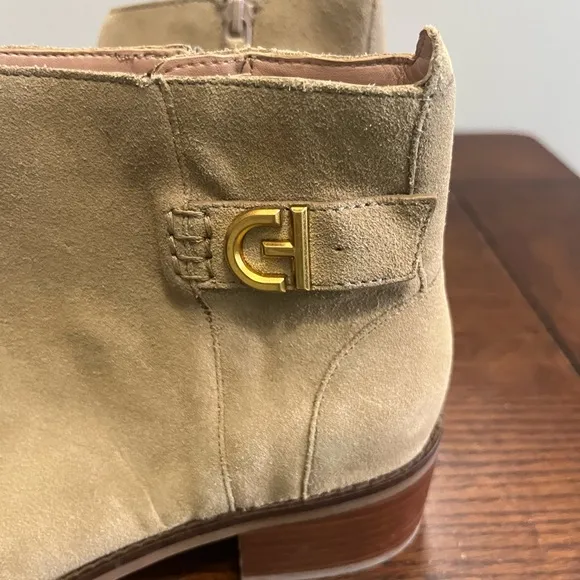 Cole Haan Holis‎ Beige Suede Leather Heel Ankle Booties - 6 NEW