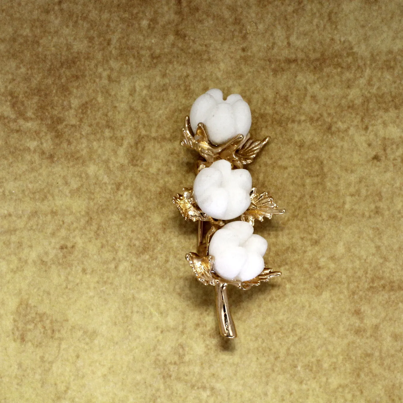 Cotton Boll 14kt Gold Three Boll Brooch