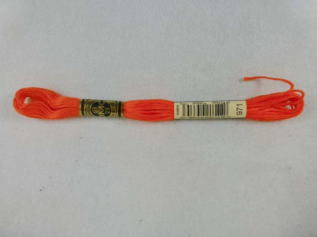 DMC Floss 971 Pumpkin