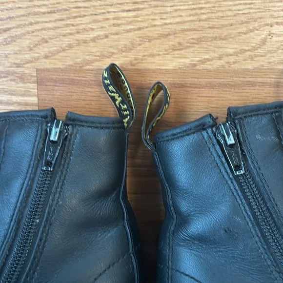 Dr. Martens Doc Martens Junior 1460 Black Leather Lace Up Boots Size 13
