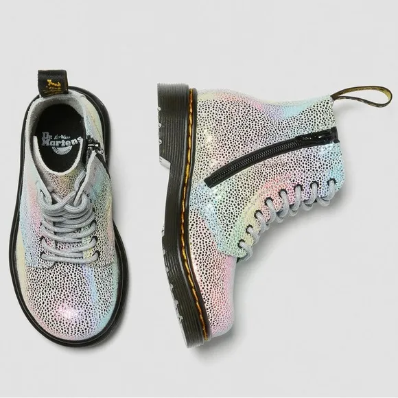 Dr. Martens ✨ TODDLER 1460 • PASCAL • IRIDESCENT • LACE UP BOOTS • Size 10 Youth