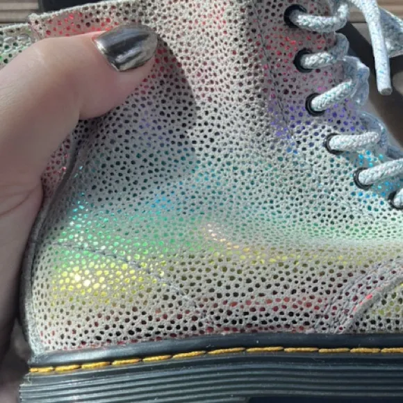 Dr. Martens ✨ TODDLER 1460 • PASCAL • IRIDESCENT • LACE UP BOOTS • Size 10 Youth