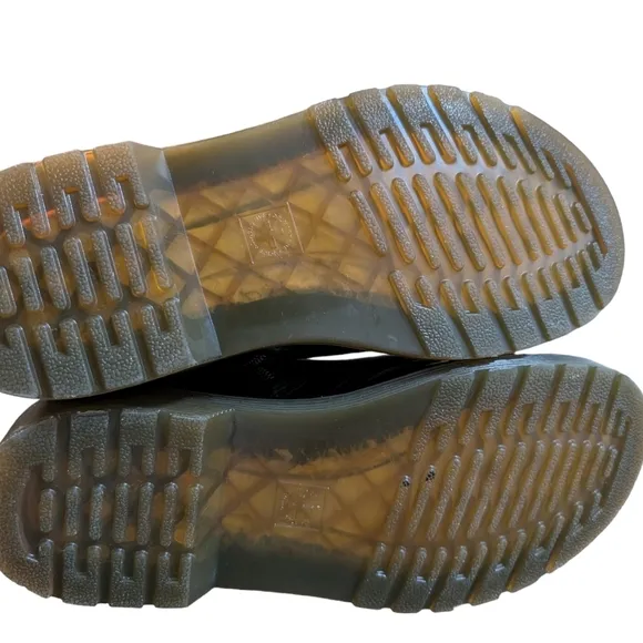 Dr.Martens 1460 Boot---Kids Size 3