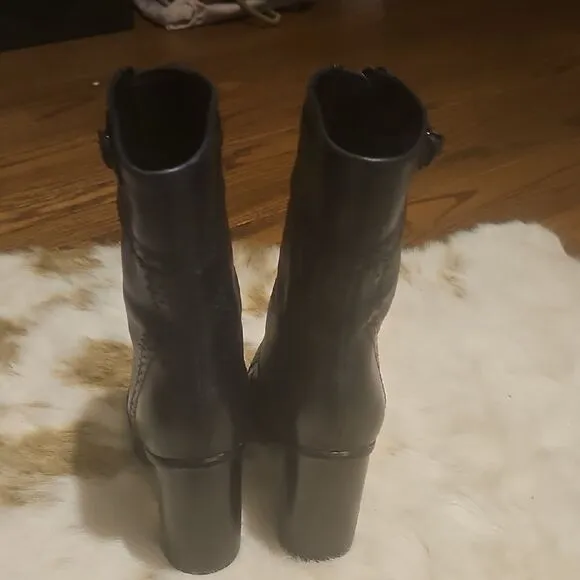 Elegant Black Women's Boot
