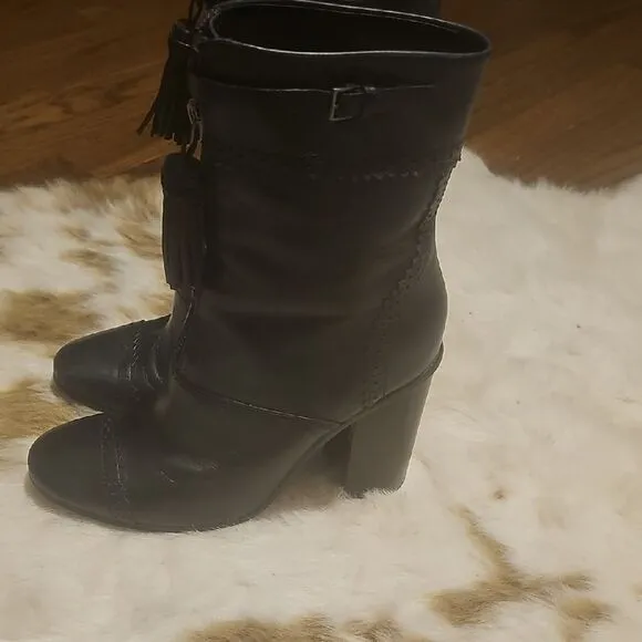 Elegant Black Women's Boot