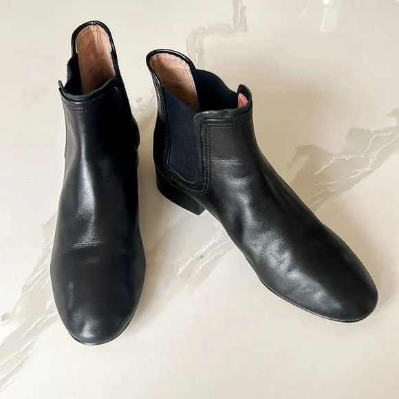 Louise et Cie Waldon Black Leather Ankle Boots Womens Sz 8 M