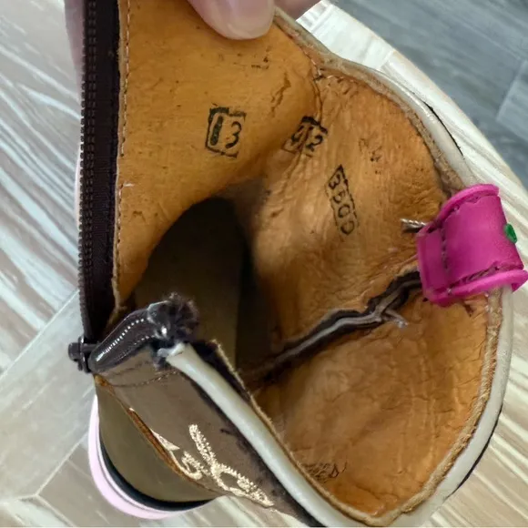 Made in Mexico|Baby girl cowboy leather boots,brown with floral embroidery•••New