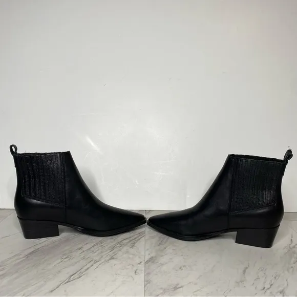 Marc Fisher Yarita Black Leather Bootie 5M