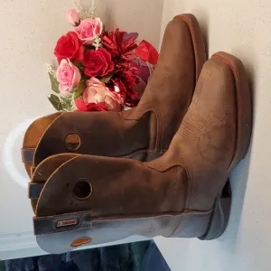 Mens ROCKY Western style leather boots (sz 9W) run wide