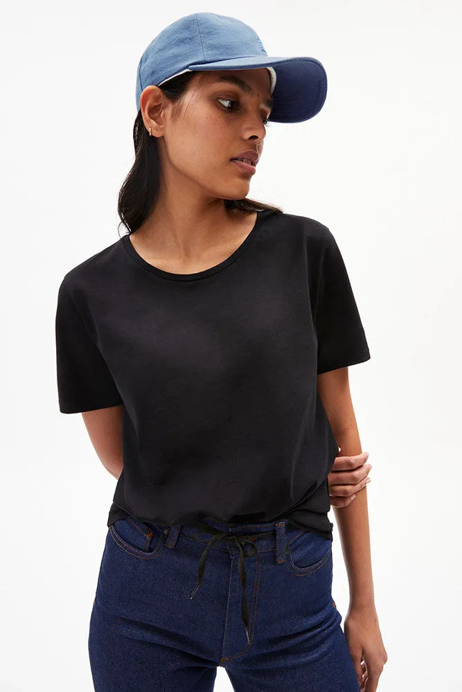 MINAA Organic Cotton T-Shirt