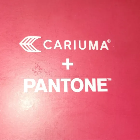 New Cariuma X Pantone Viva Magenta OCA Low Canvas Contrast Thread Sneaker 10M