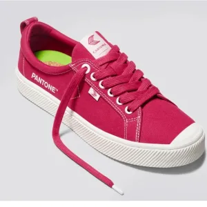 New Cariuma X Pantone Viva Magenta OCA Low Canvas Contrast Thread Sneaker 10M