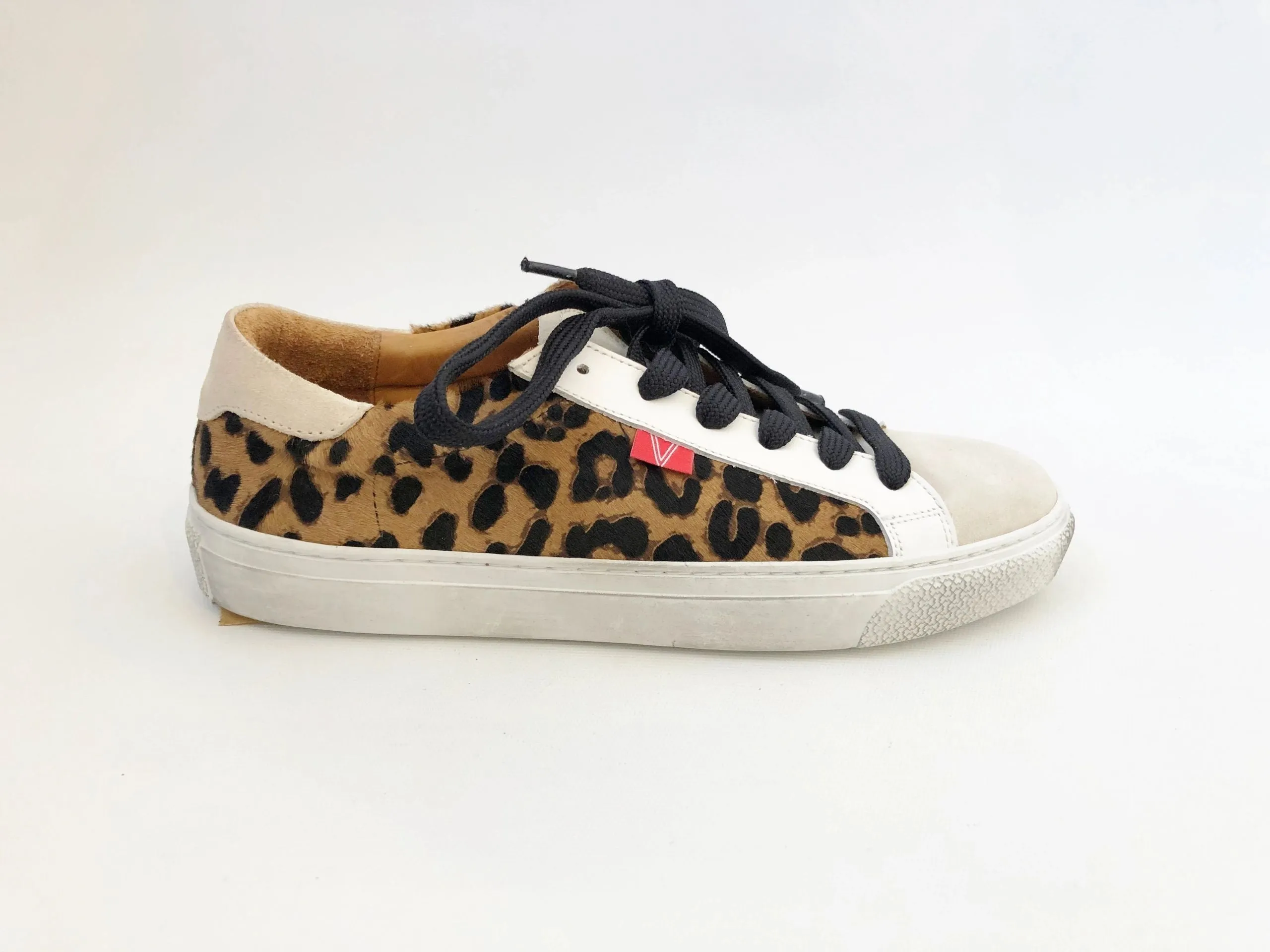 NEW Veronica Beard Leopard Sneaker Size 9