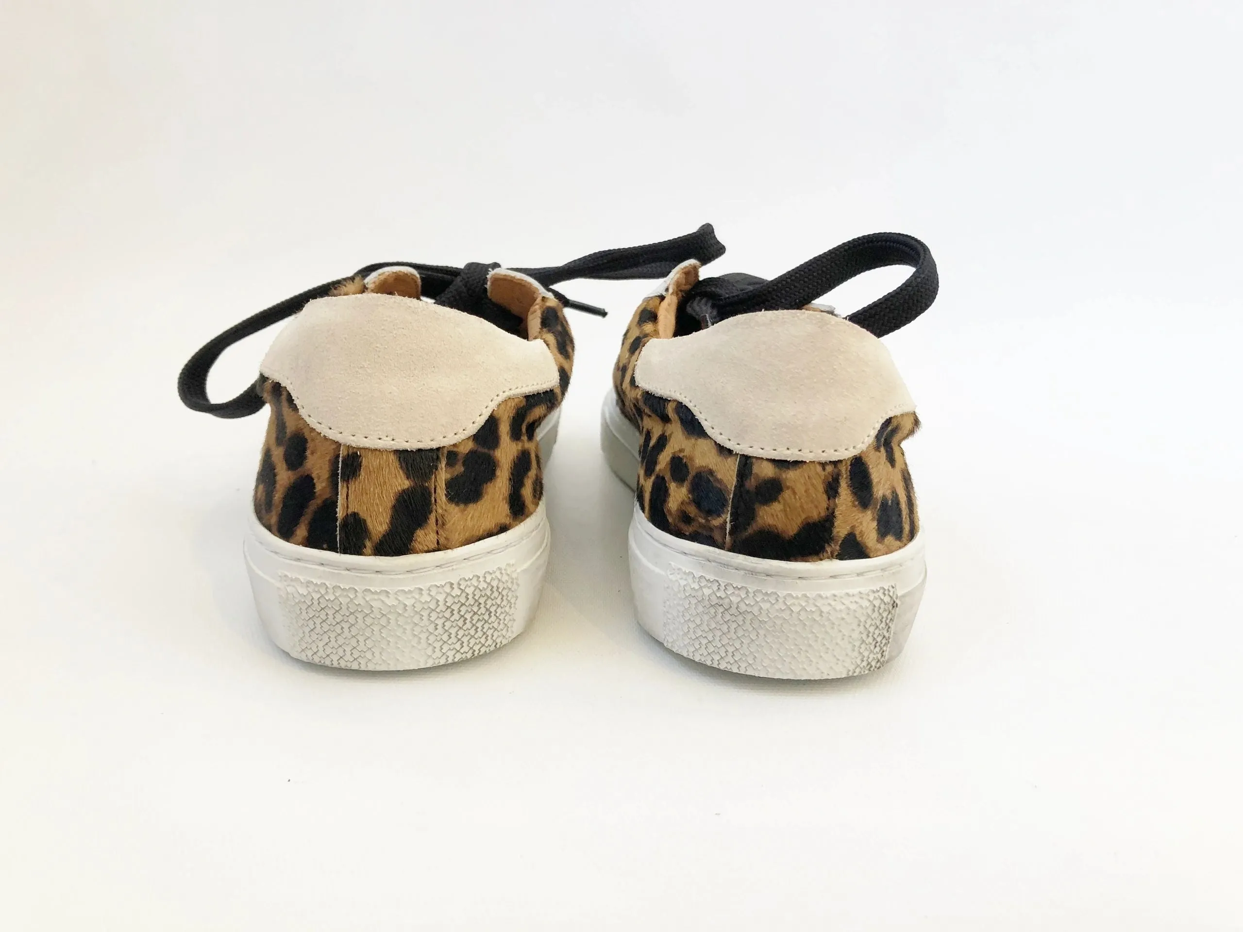 NEW Veronica Beard Leopard Sneaker Size 9