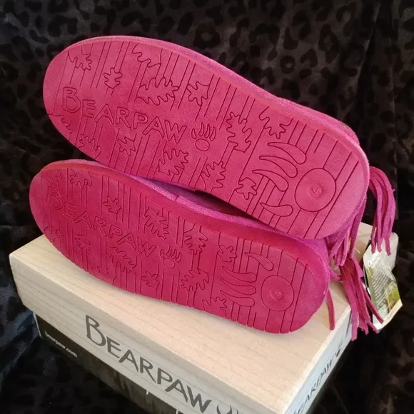 NIB Mia youth tassel bearpaw boots