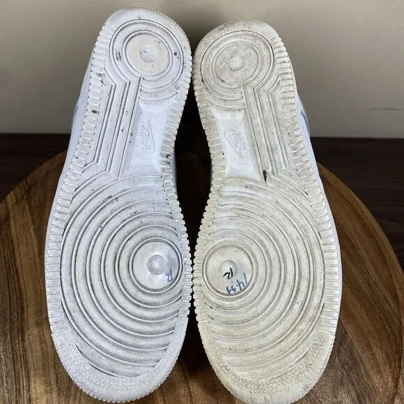 Nike Air Force 1 07 Low Mens Triple White Size 11.5 Low Top Shoes