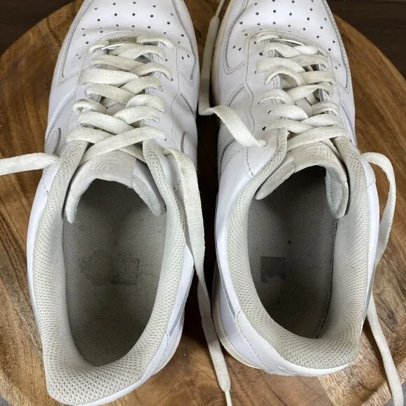 Nike Air Force 1 07 Low Mens Triple White Size 11.5 Low Top Shoes