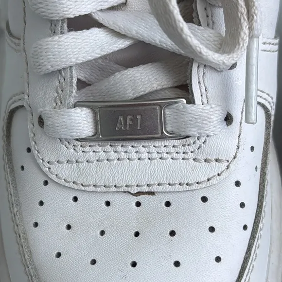 Nike Air Force 1 White Leather Shoes DH2920-111 Size 4Y Unisex