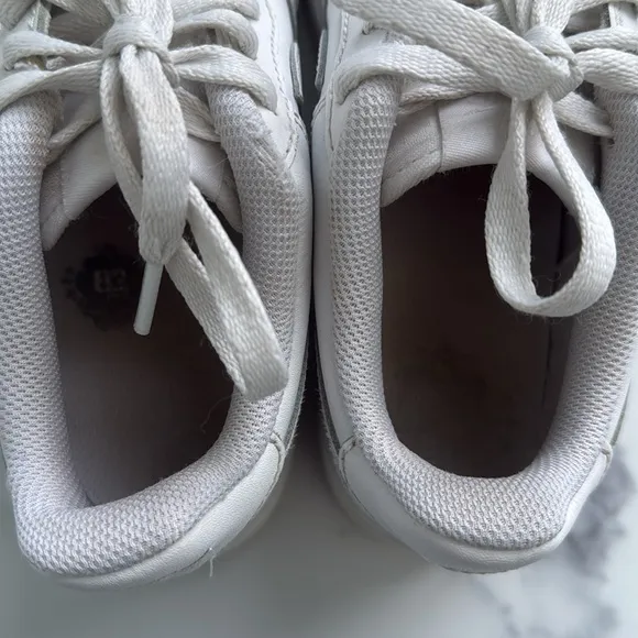 Nike Air Force 1 White Leather Shoes DH2920-111 Size 4Y Unisex