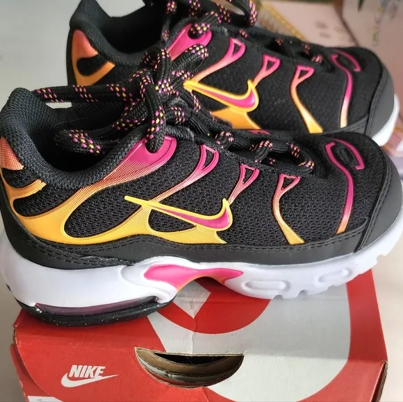 Nike Black and Pink Sneakers with Bold Flame Design Toddler