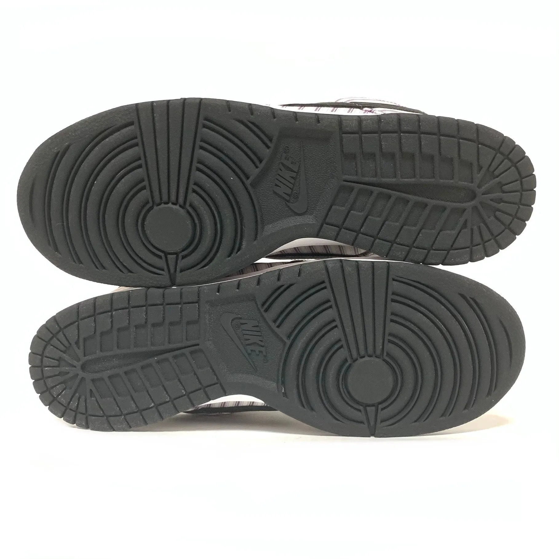 NIKE DUNK LOW PRO SB AVENGER