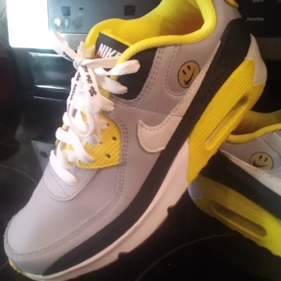 NIKE Gray and Yellow Sneakers with Smiley Face