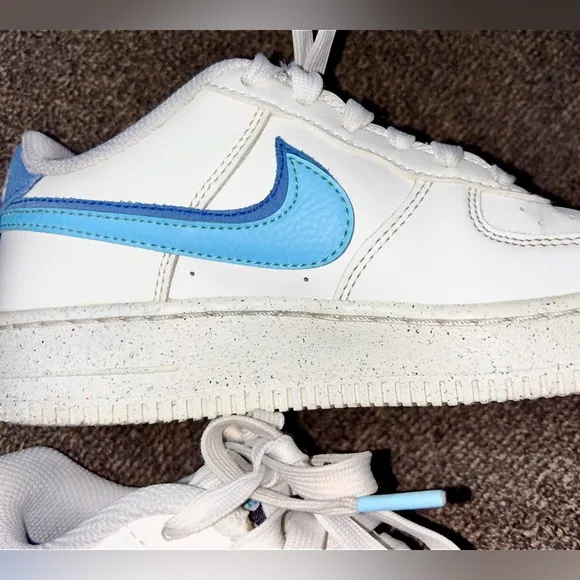 NIKE  Kids Air Force 1 LV8 GS Sail/Chill Blue. YouthUnisex- Sneakers  (3.5)Yrs.