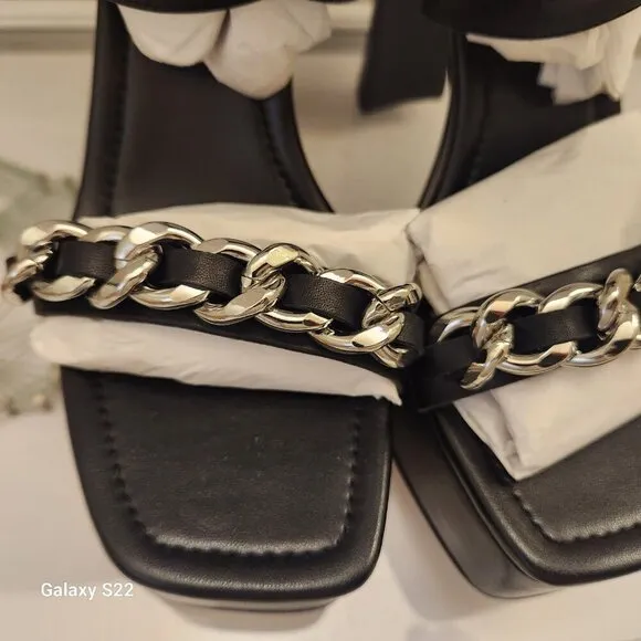 NWT Michael Kors Black Paola Chain Platform Black Leather 9.5. NIB